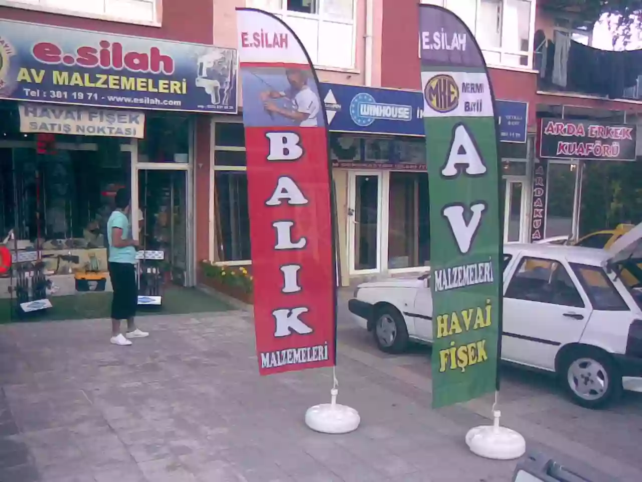 Av Malzemeleri Yelken Bayrağı Örneği