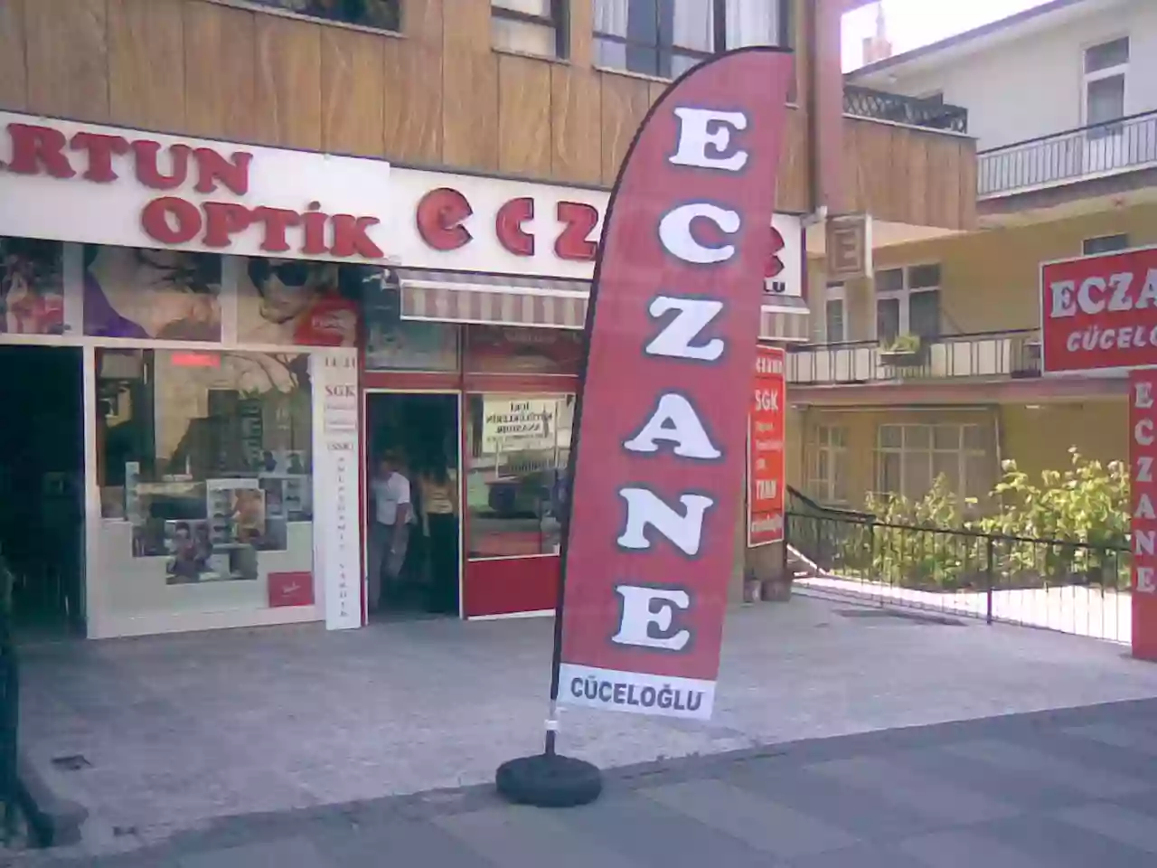 Eczane Yol Bayrağı Örnekleri