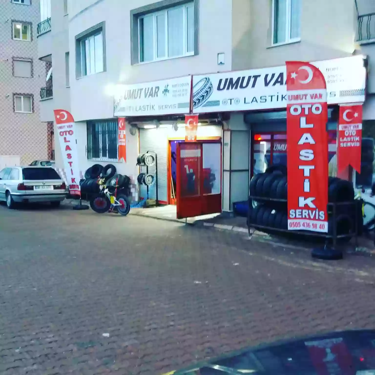 Oto Lastikçi Yol Bayrağı Örnekleri