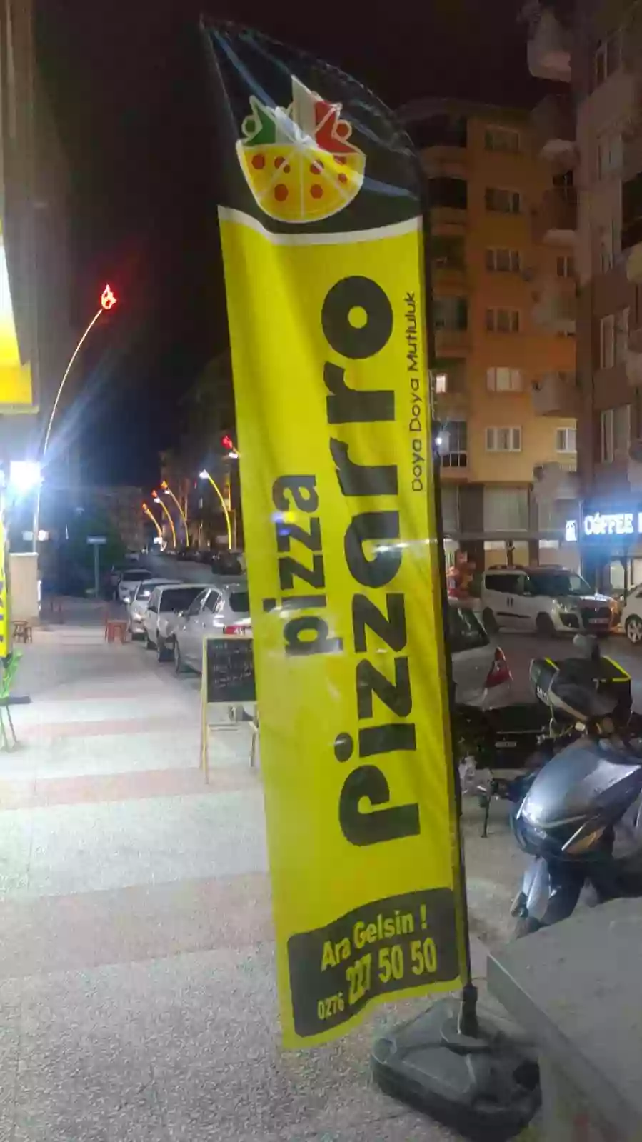 pizzarro-pizza-yelken-bayragi