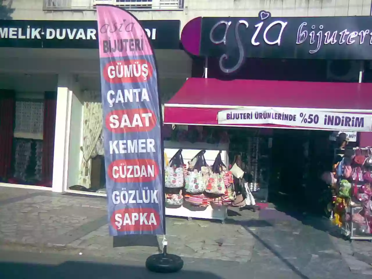 Bijuterici Yol Bayrağıları Örnekleri