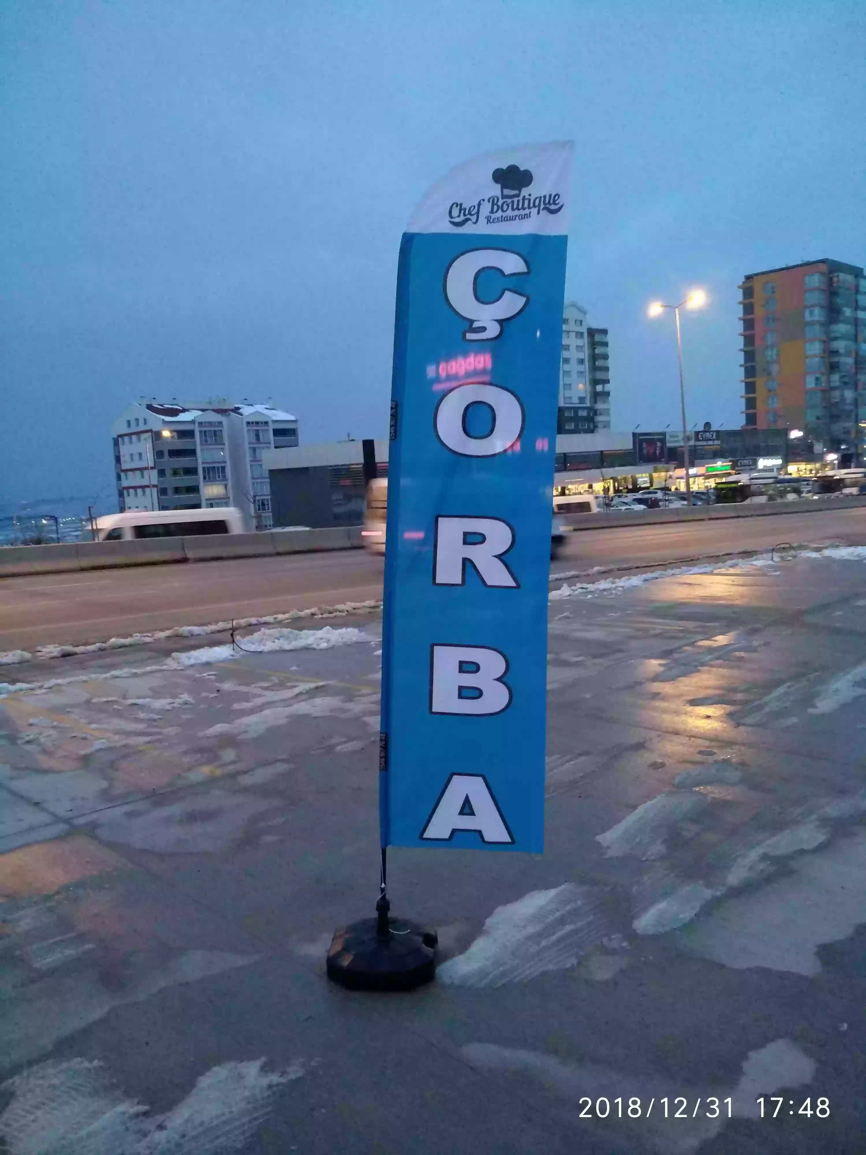 sicak-corba-yelken-bayragi